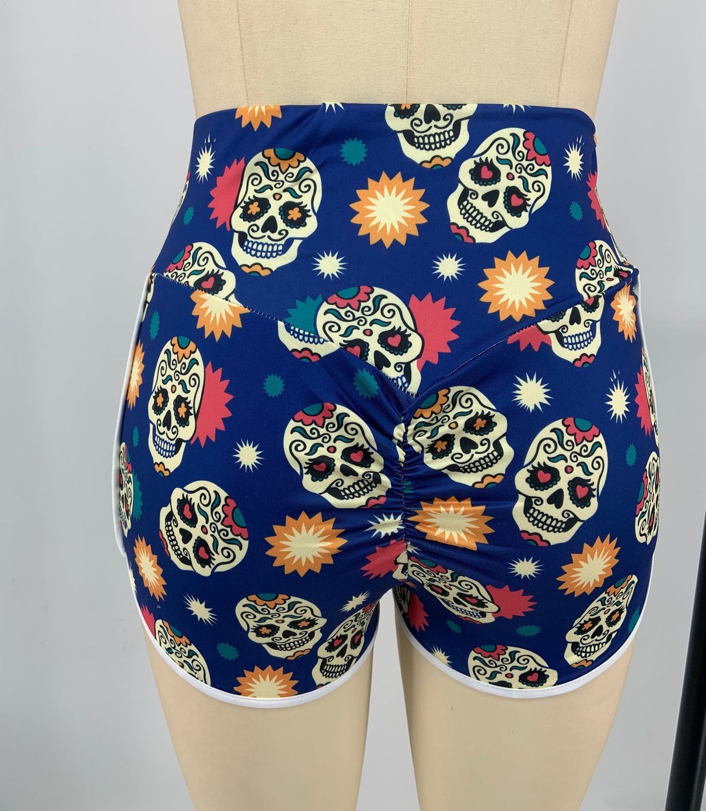 VIBEISH Women's Fashion Skull Print Yoga Shorts